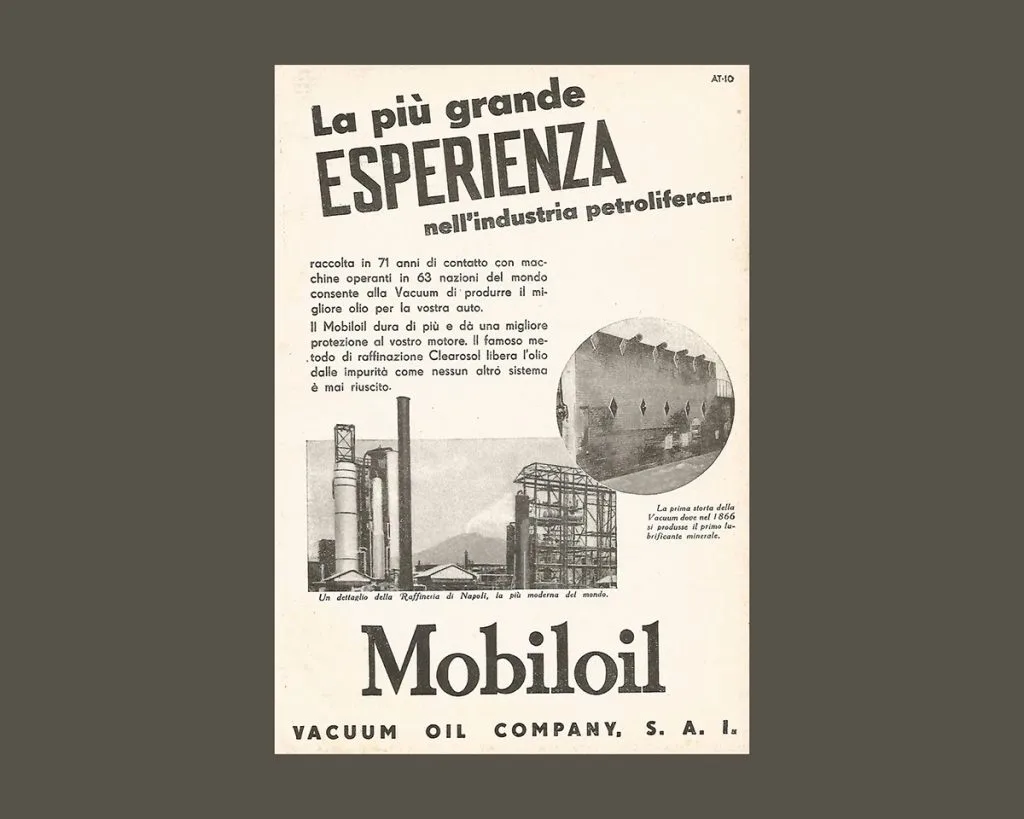 Pubblicità d'epoca Mobiloil con la raffineria di Napoli